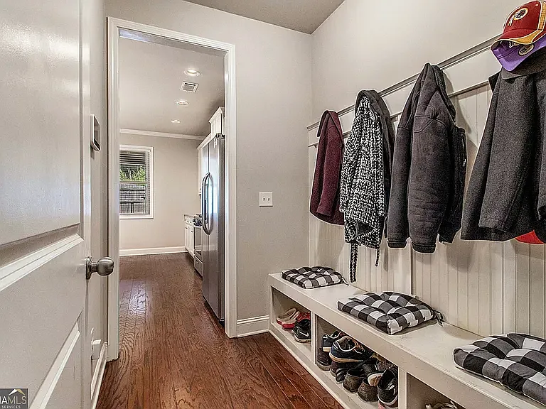 5964 Park Bend Ave — Photo 37