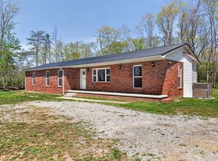 442 Rachel Rd, Crossville, TN 38572