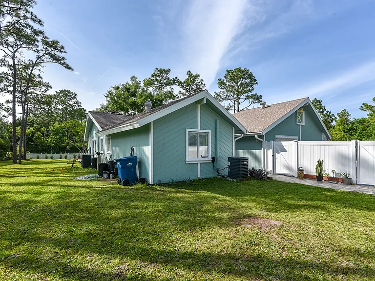 213 Riverbend Rd — Photo 45