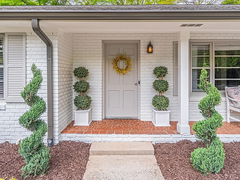250 Wavetree Dr — Photo 5