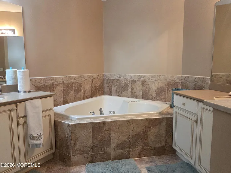 11 Cooper Ave #107 — Photo 12