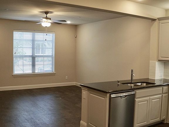 5th image of 7217 Huckleberry Dr