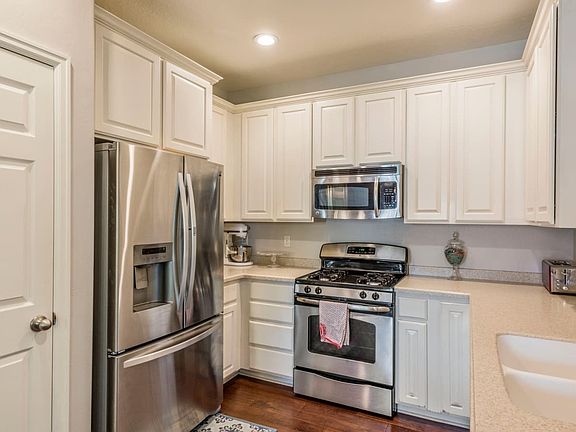 2nd image of 10259 S Clarks Hill Dr