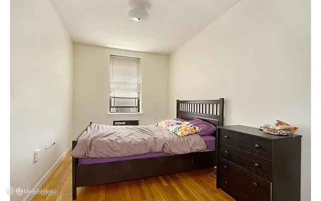 Rented by Douglas Elliman | media 38