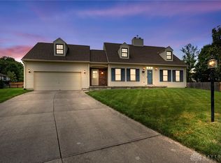 142 Queen Ann Ct, Springboro, OH