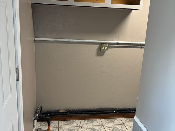 5th image of 1625 Thalia Ave