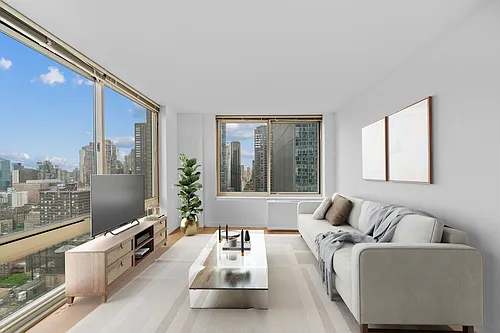 260 W 54th St Photo 1