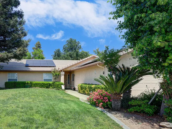 2160 E Alpine Court, Tulare, CA 93274