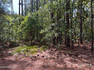 24 Deercroft Dr, Wagram, NC 28396