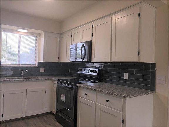 3rd image of 101 Pelican Ave