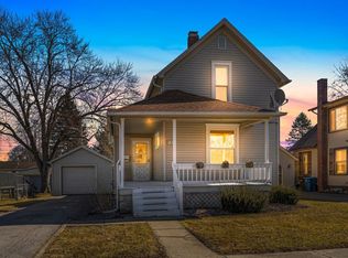 218 S Division St, Auburn, IN 46706