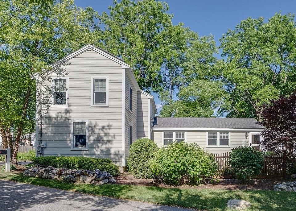 46 Elm St #46, Bedford, MA 01730 | Zillow