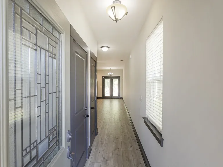 140 Shiaway Ct — Photo 8