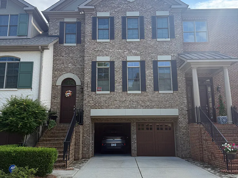 6421 Fairway Row Ln — Photo 1