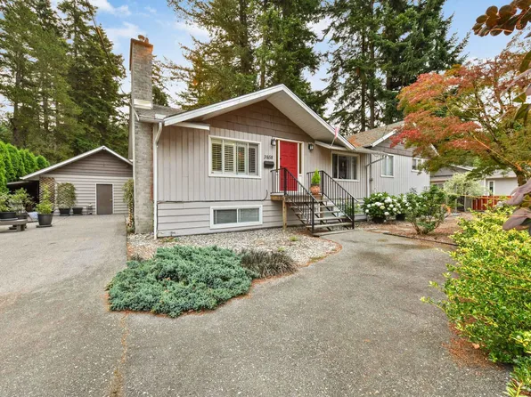 3858 204th St, Langley, BC V3A 1X4