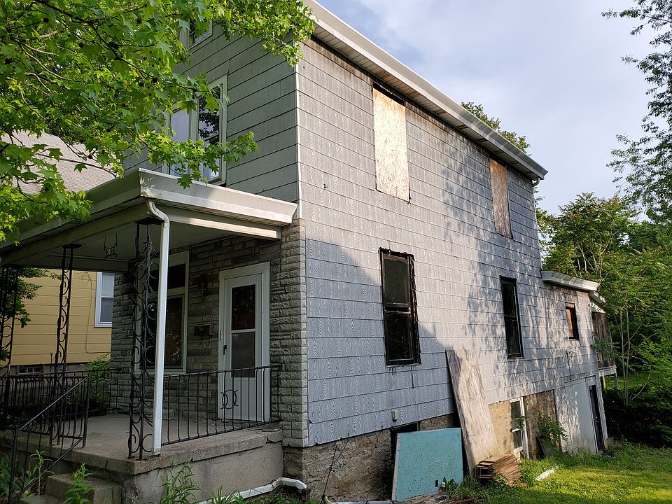 2nd image of 3422 Woodbine Ave