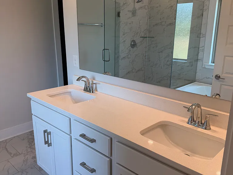 132 Clift Dr — Photo 16