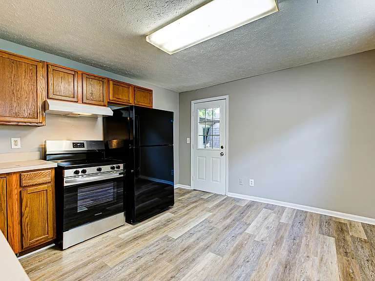 1307 E Market St #1 — Photo 8