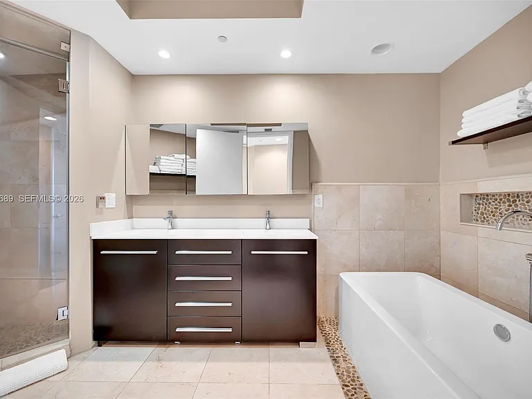 100 S Pointe Dr #801 — Photo 46