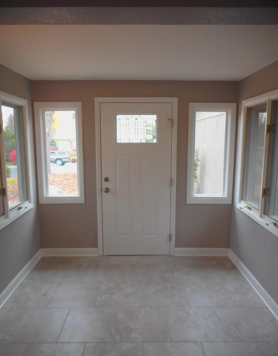 3 bed, 1160 sqft, $2,600 — Photo 2