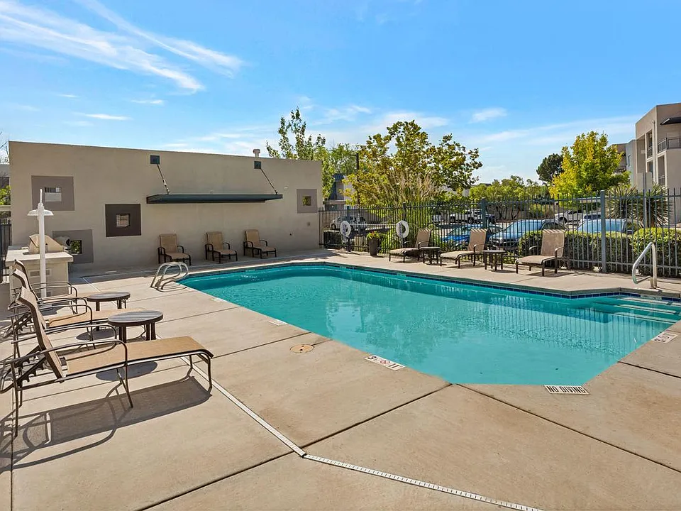 Pool Sundeck