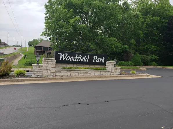 5396 S Woodfield Avenue, Springfield, MO 65810