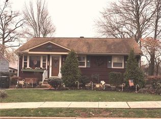 270 Dow Ave, Iselin, NJ 08830