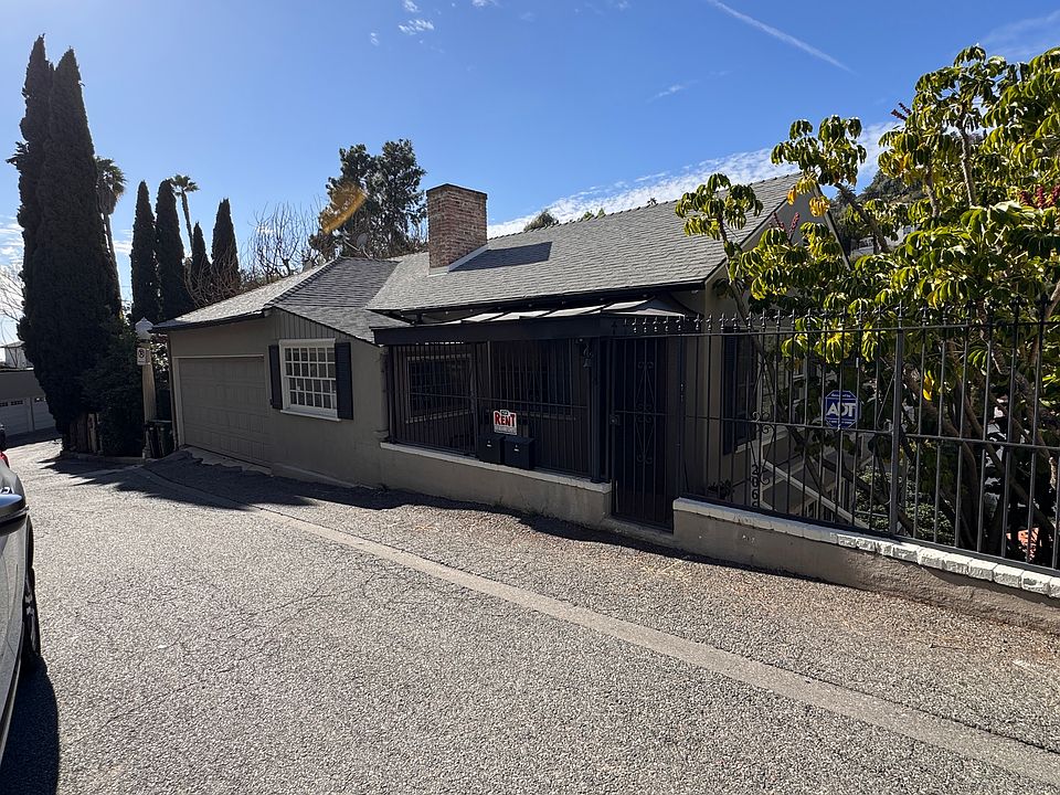 1st image of 2068 Paramount Dr #2068