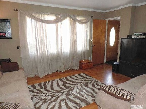 3rd image of 2263 1st St