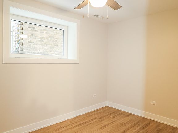 3rd image of 2230 W Wilson Ave #Gw
