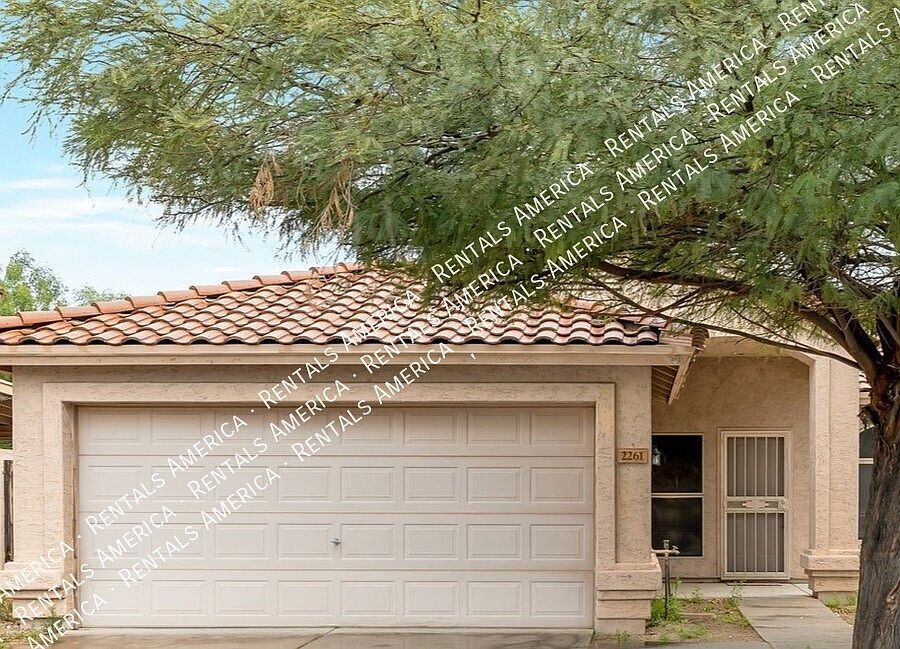 1st image of 2261 S Comanche Dr