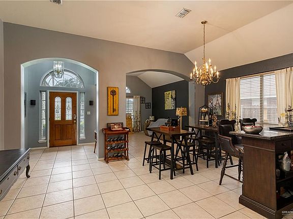 2nd image of 3301 San Armando