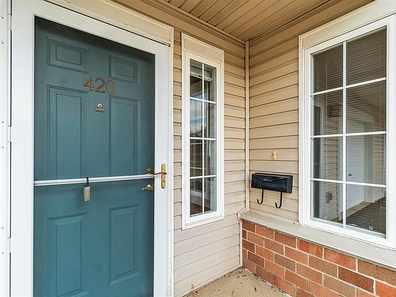 5th image of 420 Lancaster Ct #1