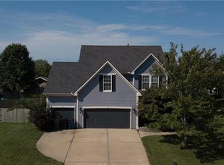 2413 NE 2nd Ter, Blue Springs, MO 64014