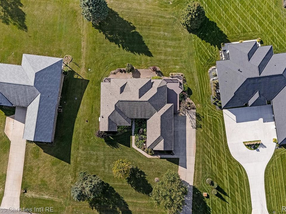 1297 Invitational Dr, photo 12