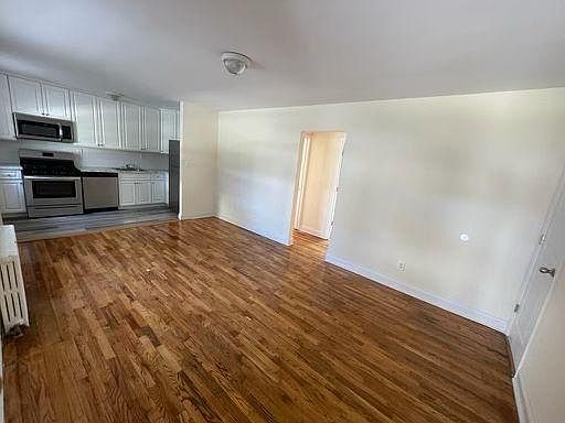 1st image of 122 Holgate Dr #209