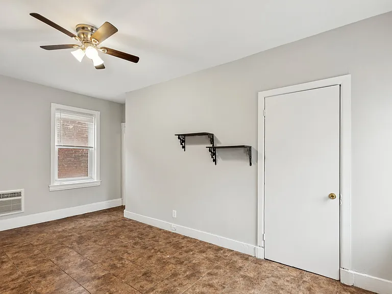 501 N 35th St #3F — Photo 9