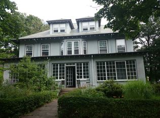 10 Downing Rd, Brookline, MA 02445