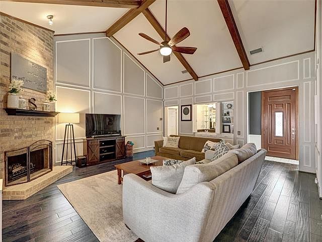 1st image of 3809 Solarium Pl