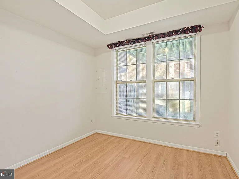 2658 Logan Wood Dr — Photo 31