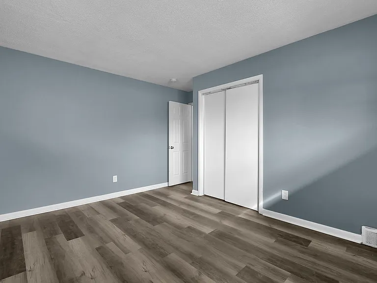 3159 Stephen Dr S — Photo 17