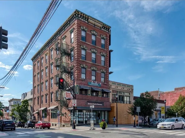 200 Washington Street image 1 of 6