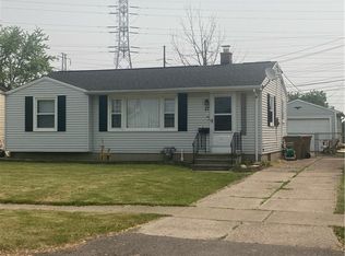 27 Patton Ln, Buffalo, NY 14225