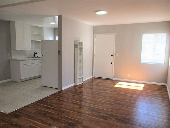 4th image of 2029 Del Mar Ave