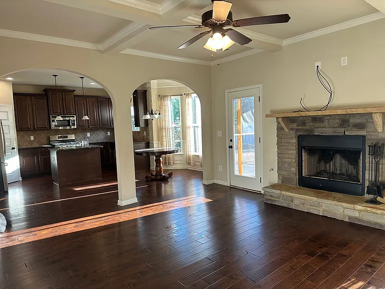549 W Holloway Dr — Photo 13