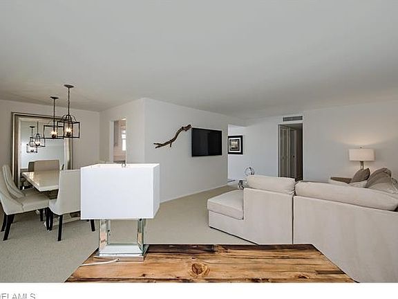 5th image of 1910 Gulf Shore Blvd N APT 305