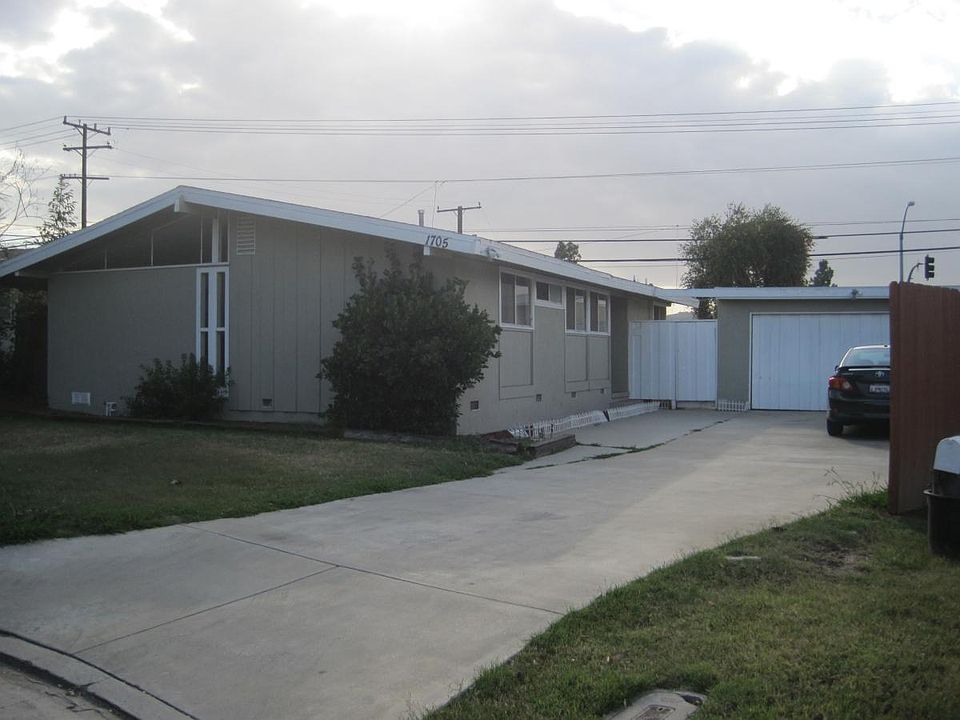 1st image of 1705 Craighton Ave