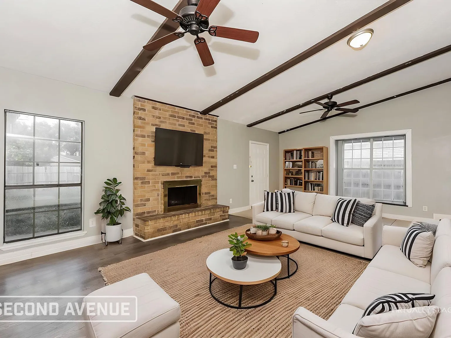 4 bed, 2.0 bath, 1625 sqft, $2,599 — Photo 3