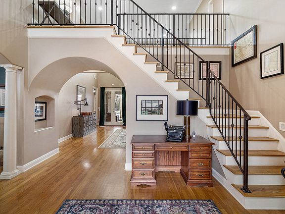 5th image of 3229 Bedford Ln