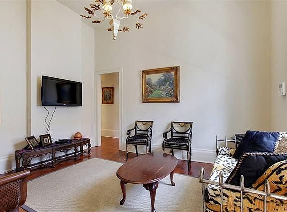 3rd image of 5221 Magazine St #4